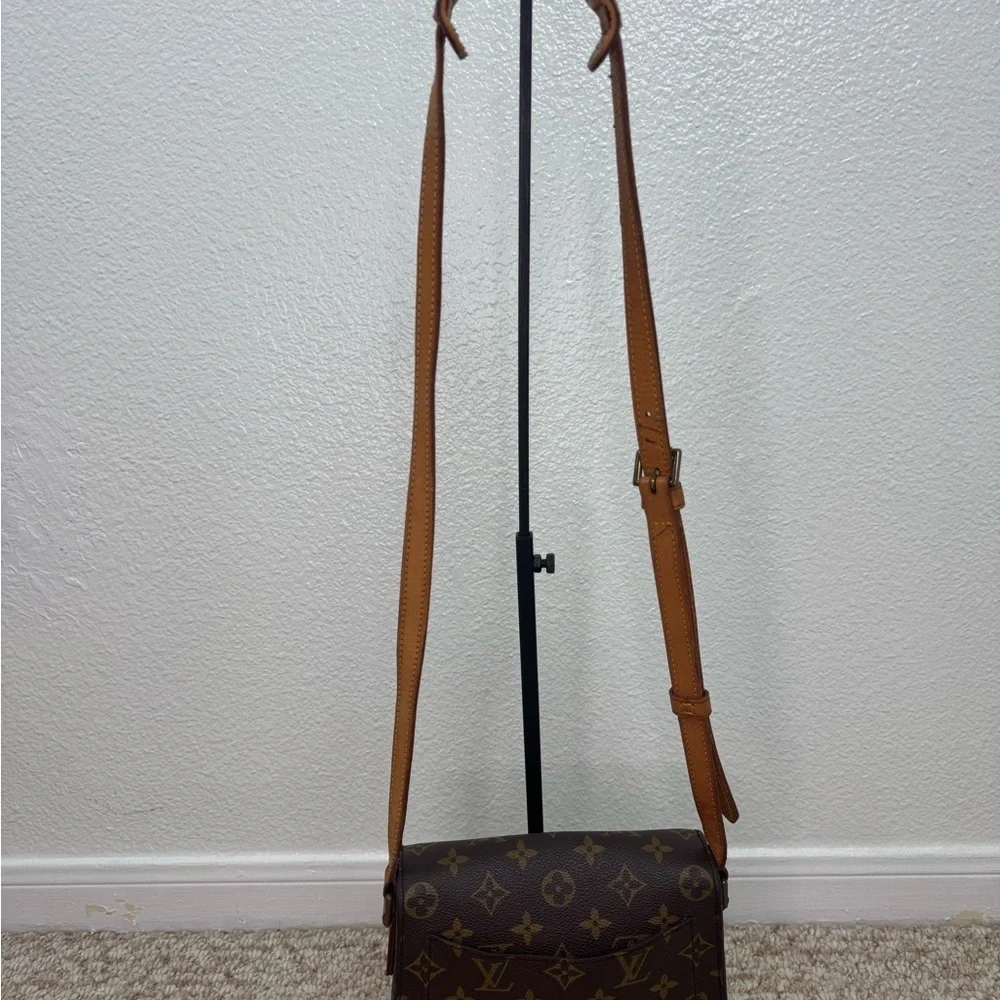 Louis Vuitton Monogram Saint Cloud PM. - Picture 9 of 17